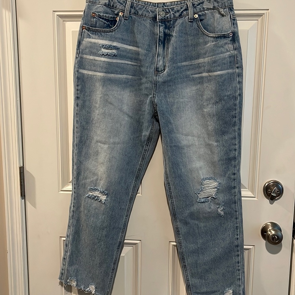 New! NoBo No Boundaries Size 15 crop distressed jeans